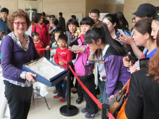 Laura Silvagni durante l'esibizione a Luoyang Laura Silvagni durante l'esibizione a Luoyang