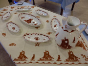 Servizio per il pesce in ceramica color ruggine Servizio per il pesce in ceramica color ruggine