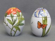 uova in maiolica dipinta