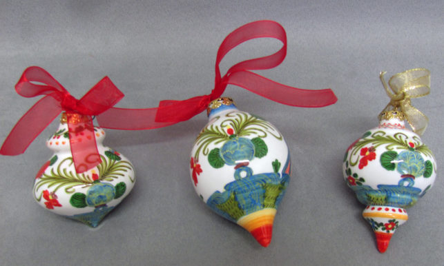 palline di Natale in ceramica decorata a Garofano