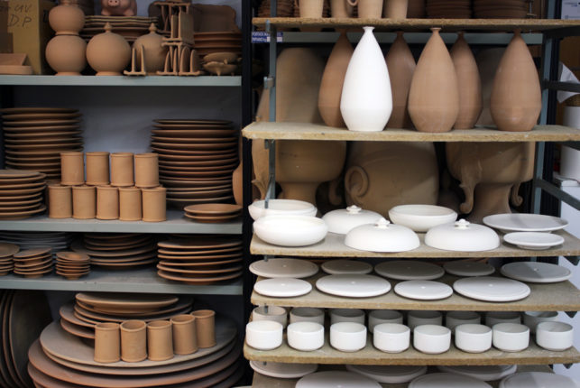 Biscuit and glazed ceramic
