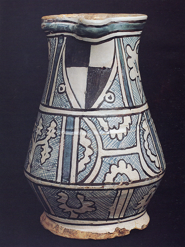boccale arcaico con stemma dei Manfredi, maiolica di Faenza, ultimo quarto del secolo XIV