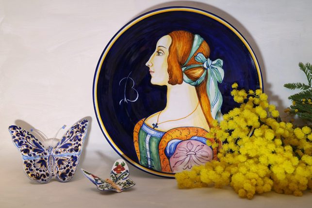 Bella Donna di Faenza plate, Melograno and Garofano ceramic butterflies and mimosa