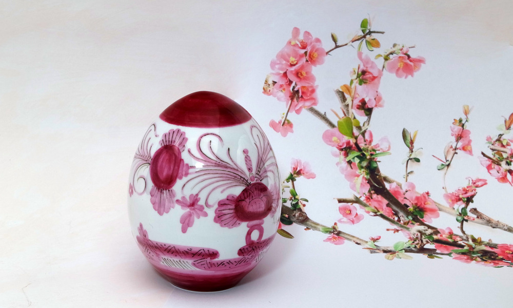 easter egg Pink carnation, La Vecchia Faenza ceramics