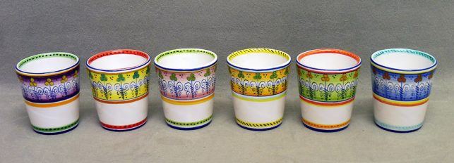 bicchierini variopinti in ceramica di Faenza