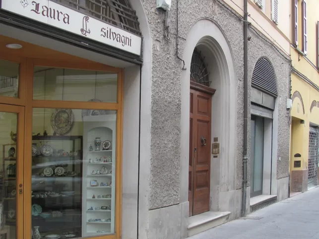 Bottega Laura Silvagni, corso Garibaldi, Faenza