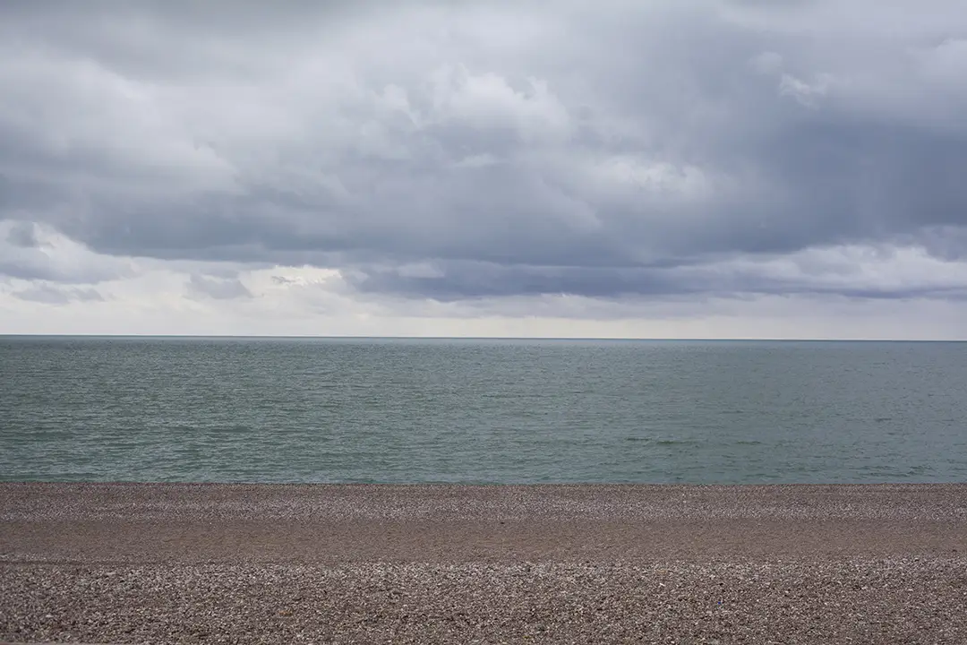 brutto tempo in spiaggia, al mare, Riviera Romagnola 2024